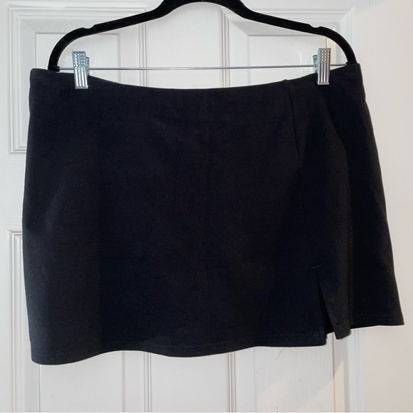 AE It Knit Skort Black - Picture 7 of 9